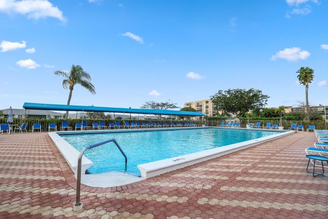 6936 Huntington Lane 302, Delray Beach, FL 33446