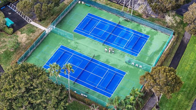 6936 Huntington Lane 302, Delray Beach, FL 33446