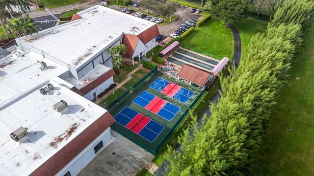 6936 Huntington Lane 302, Delray Beach, FL 33446