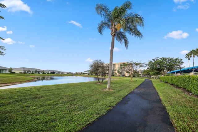 6936 Huntington Lane 302, Delray Beach, FL 33446