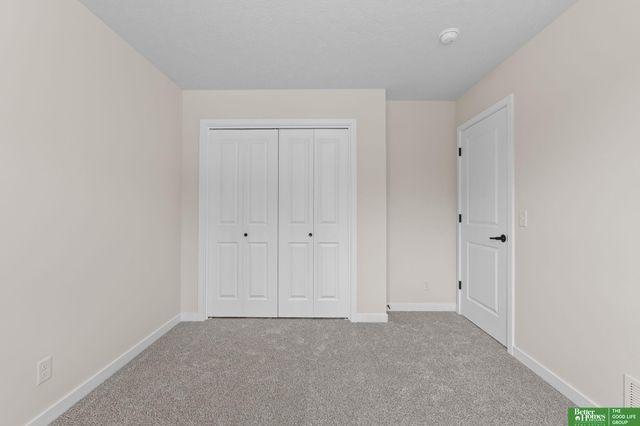 7118 N 79th Court, Omaha, NE 68122