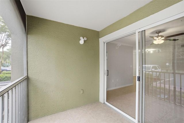 1910 SUMMER CLUB DRIVE 104, Oviedo, FL 32765