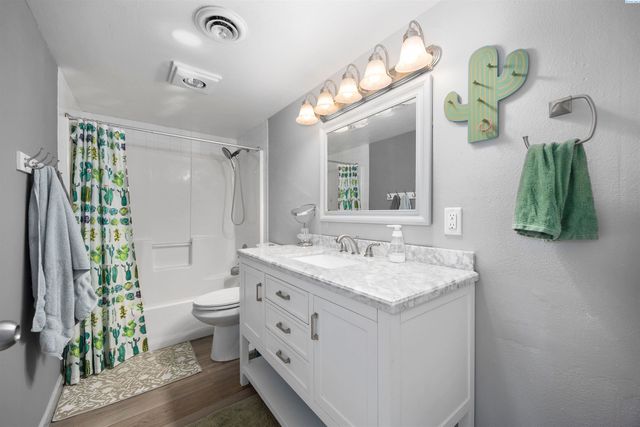 94 Craighill Ave, Richland, WA 99352