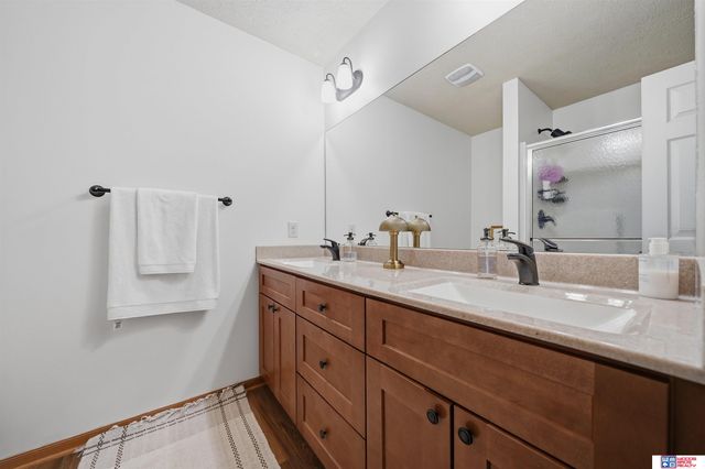 9015 Fremont Street, Lincoln, NE 68507