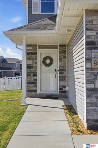 9015 Fremont Street, Lincoln, NE 68507