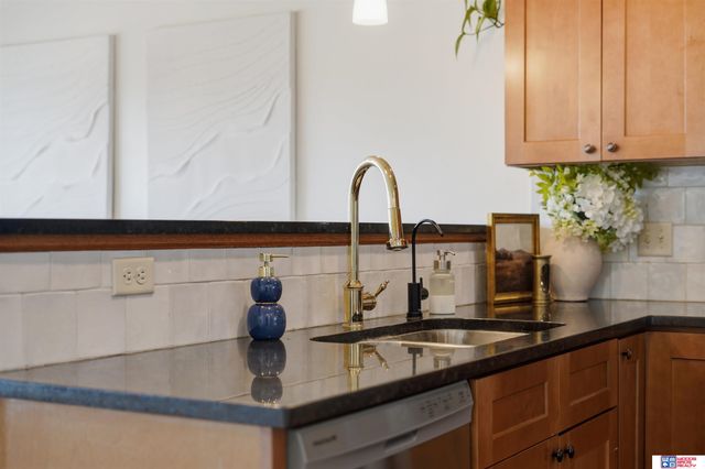 9015 Fremont Street, Lincoln, NE 68507