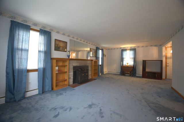 32 Loveland Lane, Bristol, CT 06010