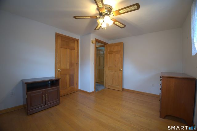 32 Loveland Lane, Bristol, CT 06010
