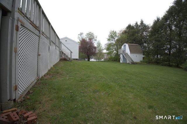 32 Loveland Lane, Bristol, CT 06010