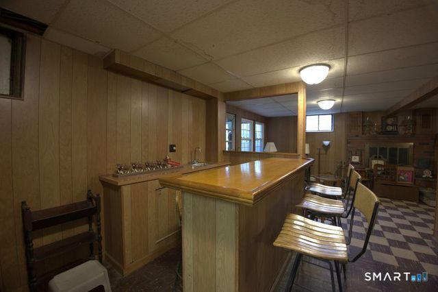 32 Loveland Lane, Bristol, CT 06010