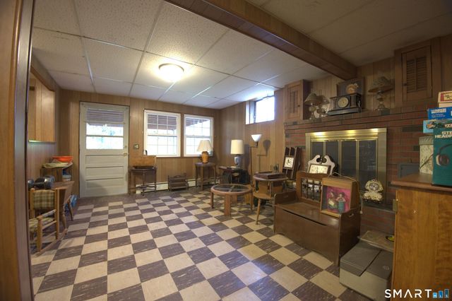 32 Loveland Lane, Bristol, CT 06010