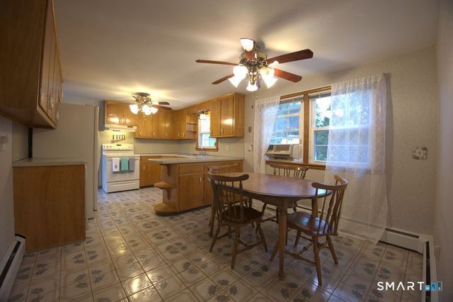 32 Loveland Lane, Bristol, CT 06010