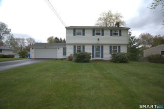 32 Loveland Lane, Bristol, CT 06010