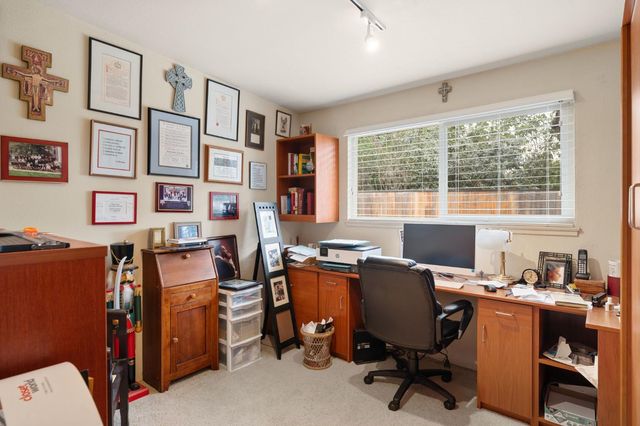 5801 River Oak Way, Carmichael, CA 95608