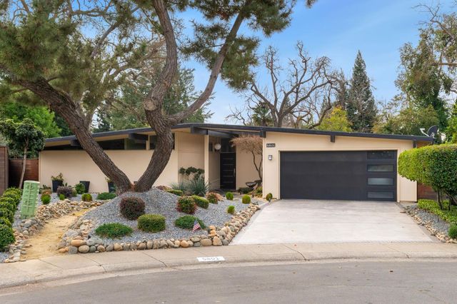 5801 River Oak Way, Carmichael, CA 95608