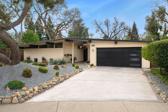 5801 River Oak Way, Carmichael, CA 95608