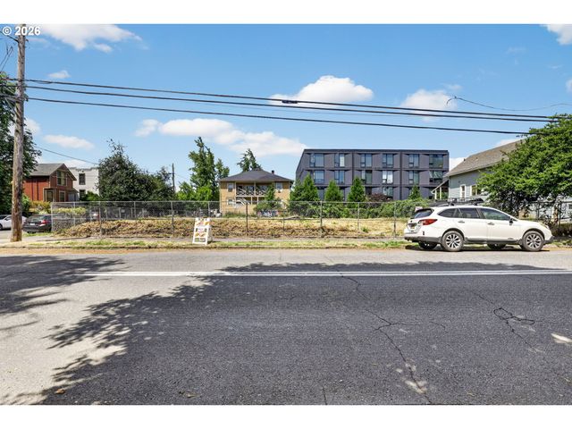 1121 Se LINCOLN St, Portland, OR 97214
