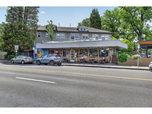 1121 Se LINCOLN St, Portland, OR 97214