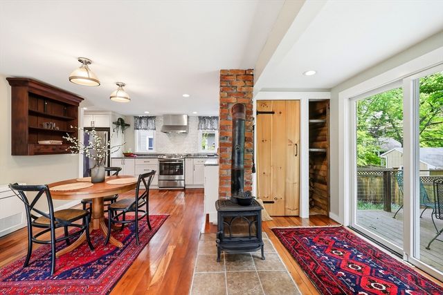 15 Massasoit St., Northampton, MA 01060