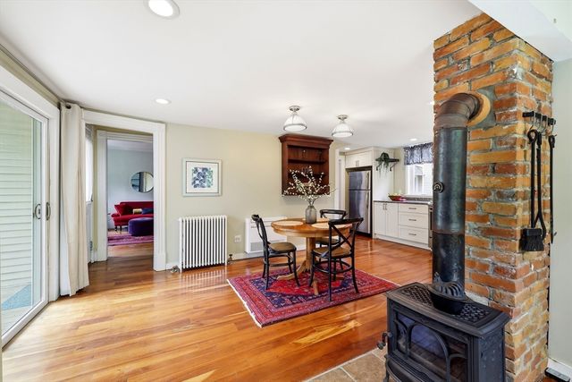 15 Massasoit St., Northampton, MA 01060