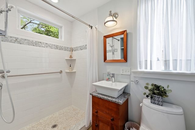 15 Massasoit St., Northampton, MA 01060