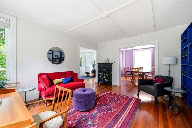 15 Massasoit St., Northampton, MA 01060