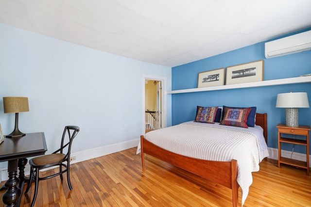 15 Massasoit St., Northampton, MA 01060