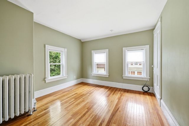 15 Massasoit St., Northampton, MA 01060