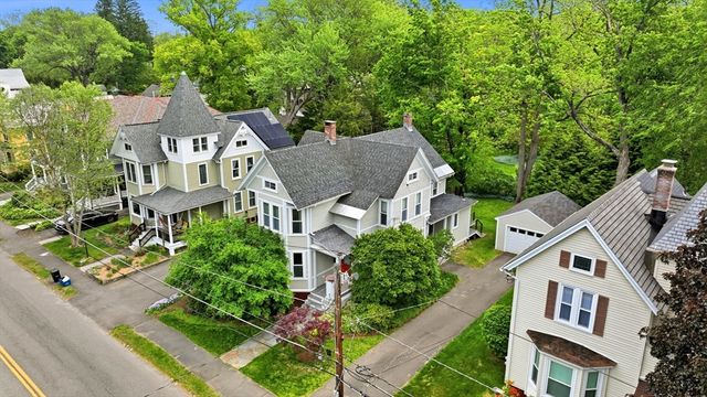 15 Massasoit St., Northampton, MA 01060