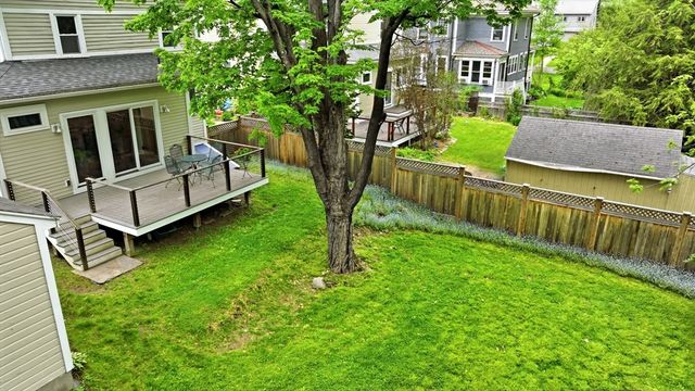 15 Massasoit St., Northampton, MA 01060