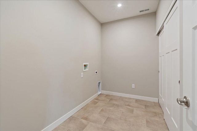 2362 Amici Drive, Covington, KY 41017