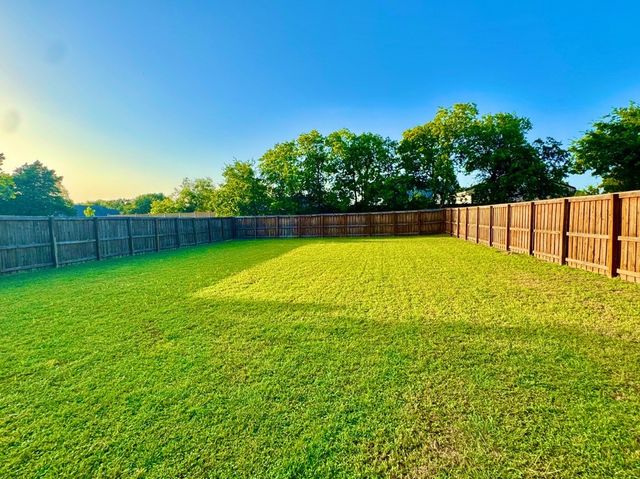 404 Neathery Street, Farmersville, TX 75442
