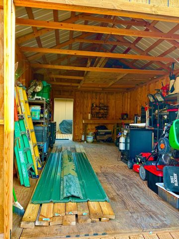 404 Neathery Street, Farmersville, TX 75442
