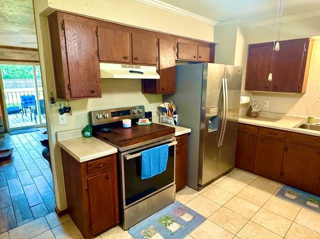 404 Neathery Street, Farmersville, TX 75442