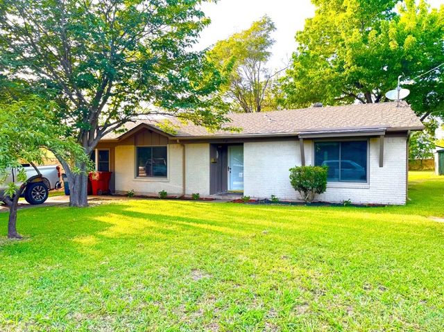 404 Neathery Street, Farmersville, TX 75442