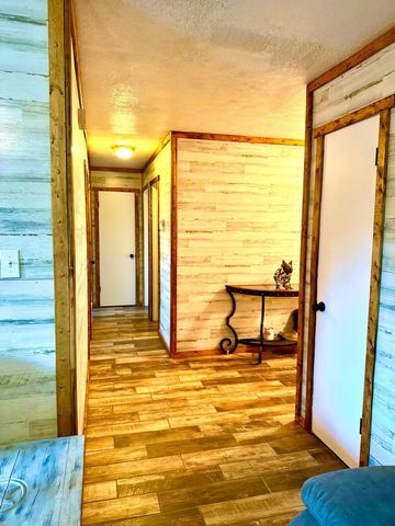 404 Neathery Street, Farmersville, TX 75442