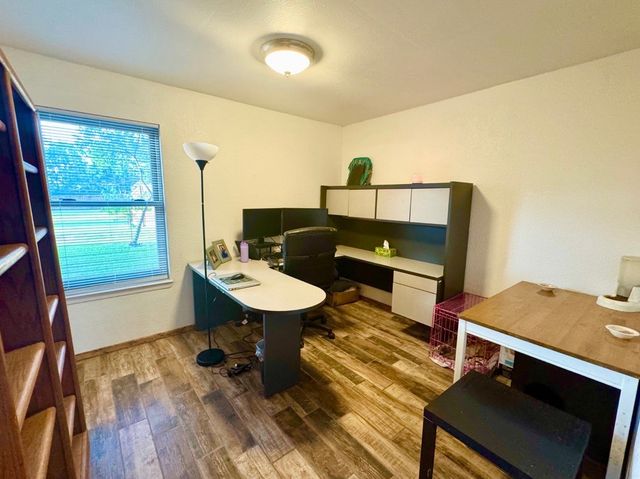 404 Neathery Street, Farmersville, TX 75442
