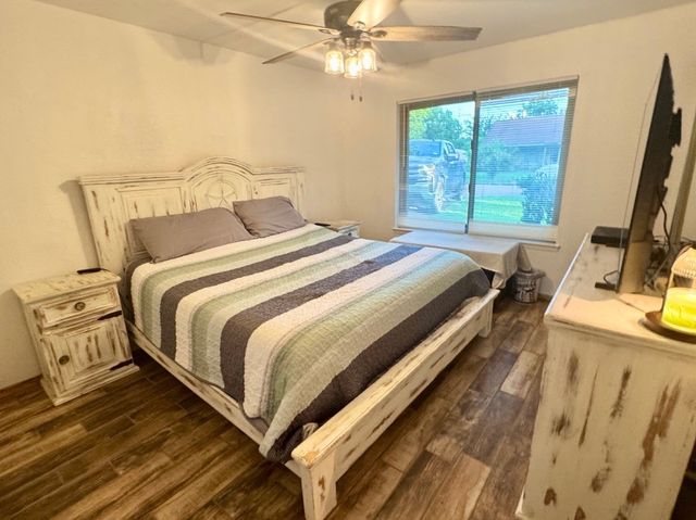 404 Neathery Street, Farmersville, TX 75442