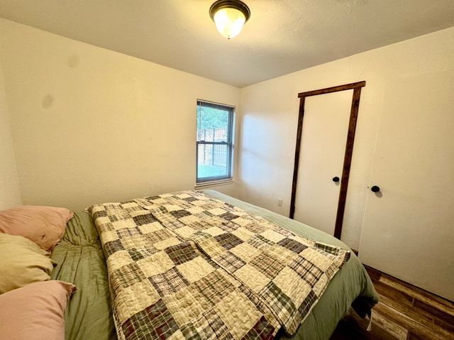 404 Neathery Street, Farmersville, TX 75442