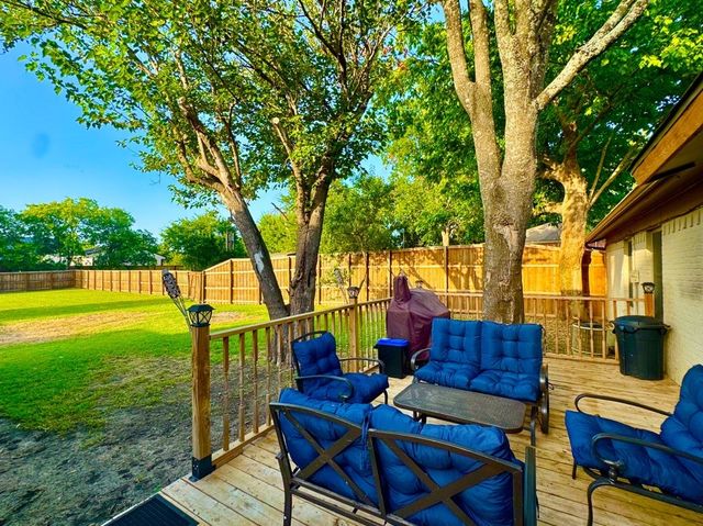 404 Neathery Street, Farmersville, TX 75442
