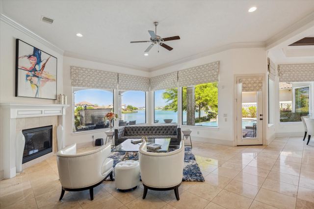 70 Sunset Park Lane, Sugar Land, TX 77479