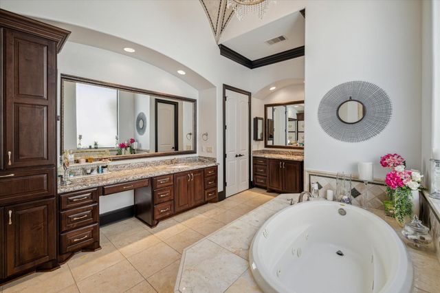 70 Sunset Park Lane, Sugar Land, TX 77479