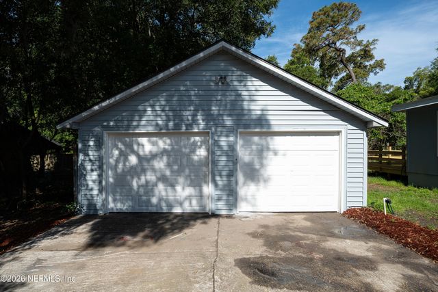 1726 HILLTOP Boulevard, Jacksonville, FL 32246