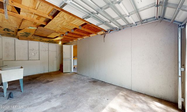 1726 HILLTOP Boulevard, Jacksonville, FL 32246