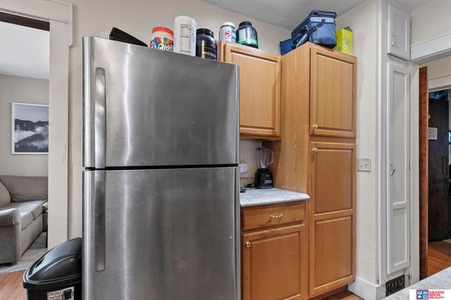 610 S 28th Street, Lincoln, NE 68510