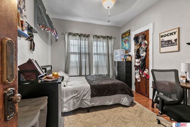 610 S 28th Street, Lincoln, NE 68510