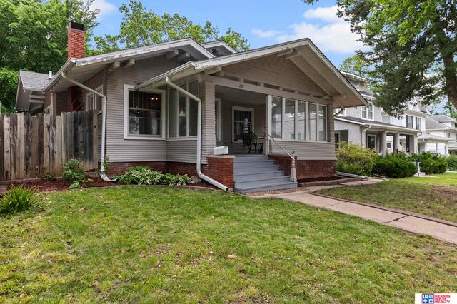 610 S 28th Street, Lincoln, NE 68510