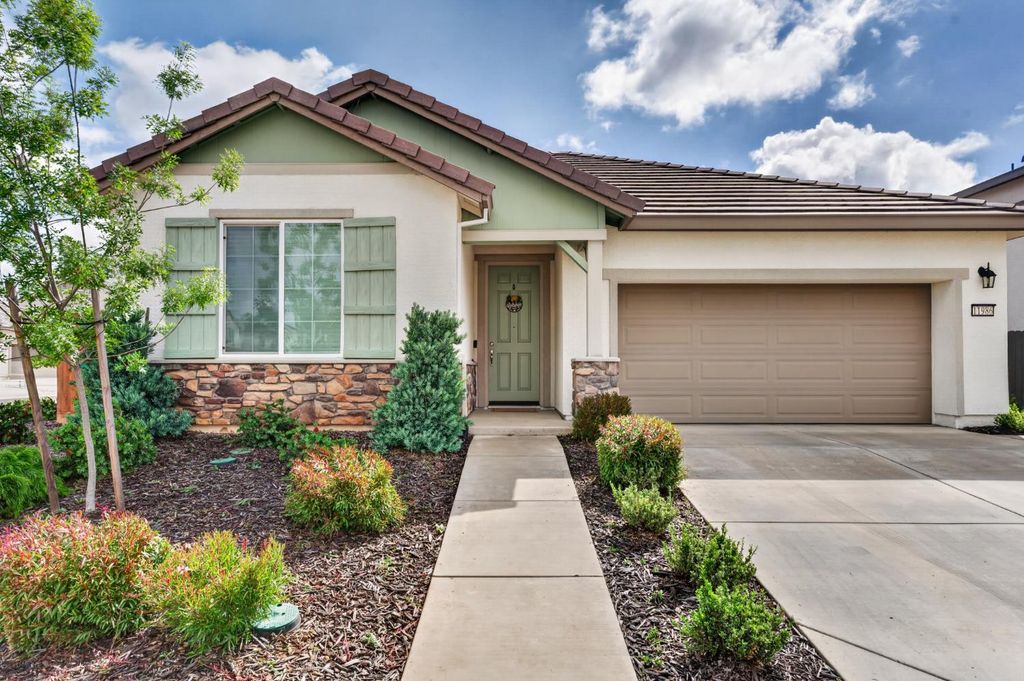 11986 Granzella Way, Rancho Cordova, CA 95742
