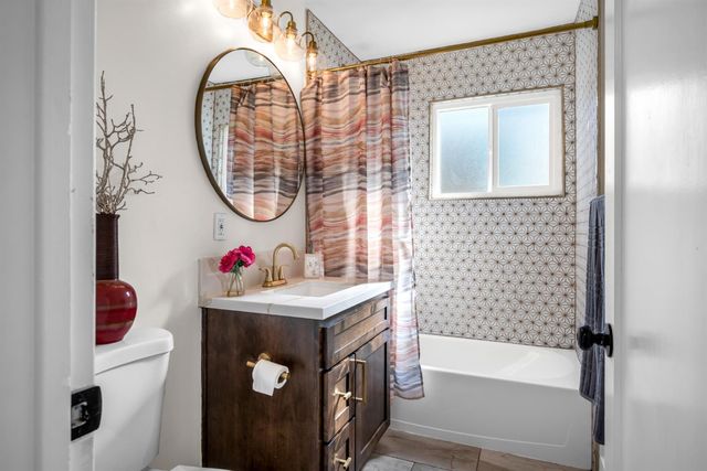 219 Needles Way, Folsom, CA 95630