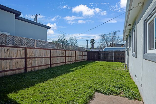 219 Needles Way, Folsom, CA 95630